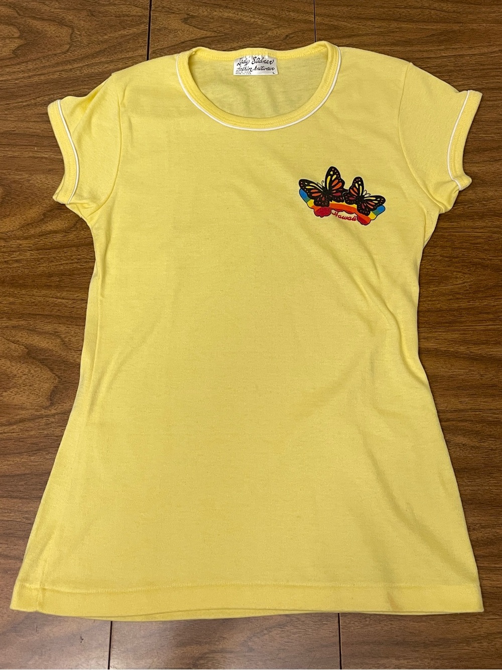 Vintage Lady Stedman Fashion Knitwear Hawaii Yellow Rainbow Butterfly Baby T